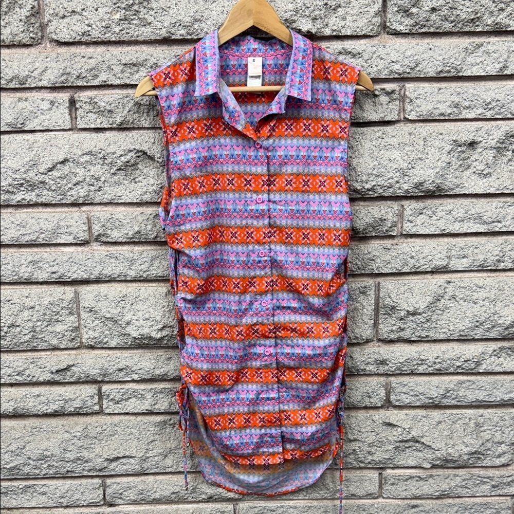 Australian Lisa Blue Colorful Sleeveless Button-Up Top